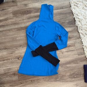 Lululemon Athletica Bright blue turtleneck